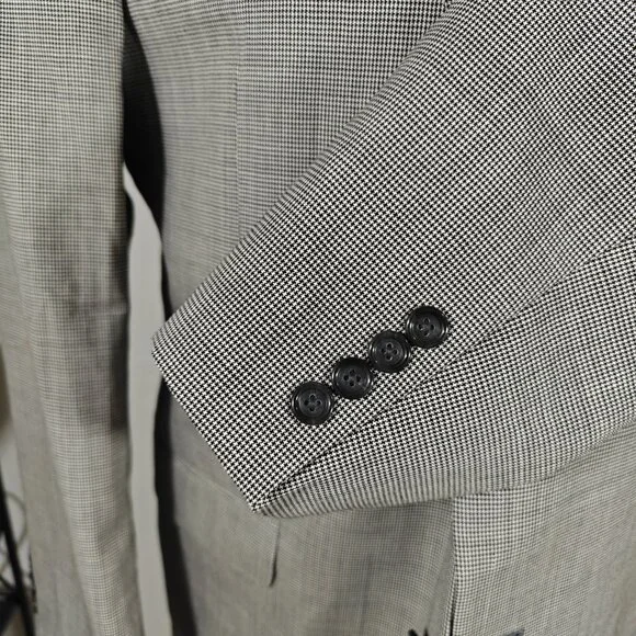 JOS A BANK Men's‎ Sport Coat Blazer Two Button Gray Houndstooth Wool Size 42L